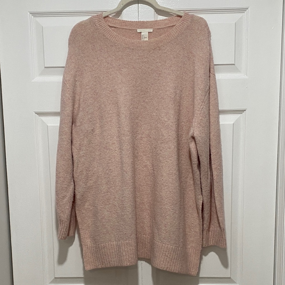 Women's H&M side split Pink Sweater